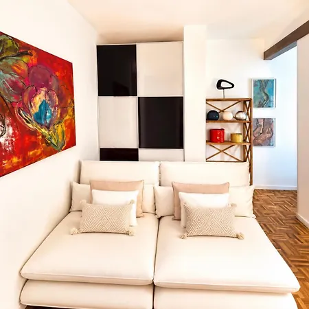 Leoncorno Camilla Apartment *
